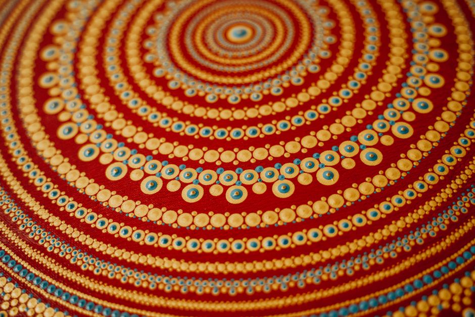 Mandala motief kerstdecoraties met zachte verlichting. Mandala motief kerstdecoraties met zachte verlichting.